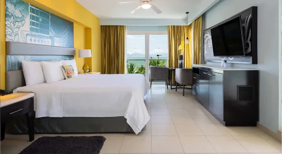 HARD ROCK HOTEL VALLARTA-AN ALL INCLUSIVE EXPERIENCE