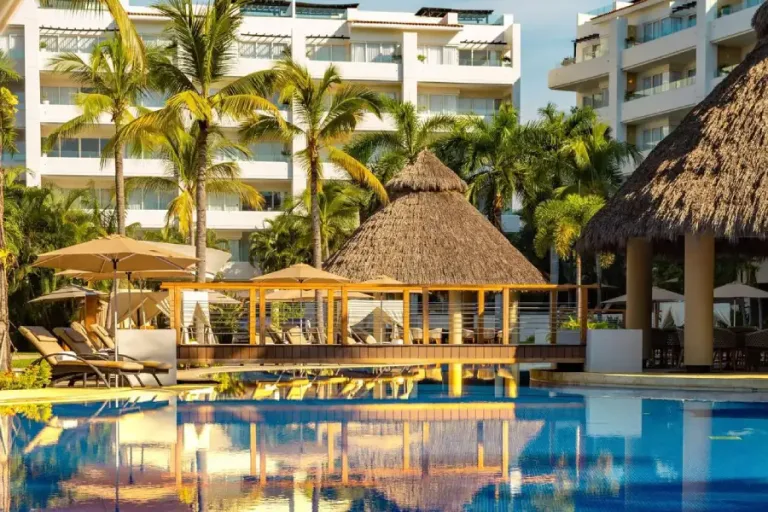 MARIVAL DISTINCT ALL SUITES & WORLD SPA HANDWRITTEN