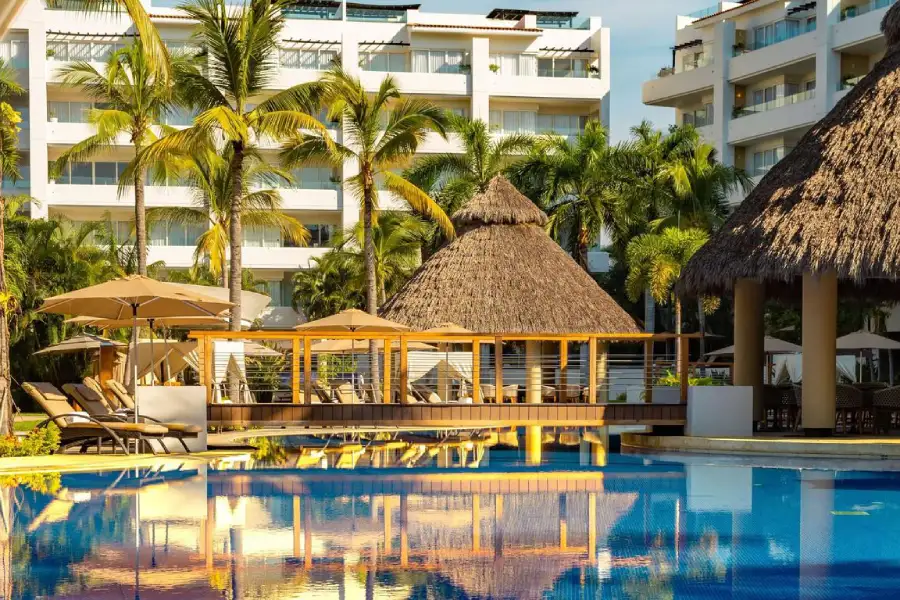 MARIVAL DISTINCT ALL SUITES & WORLD SPA HANDWRITTEN