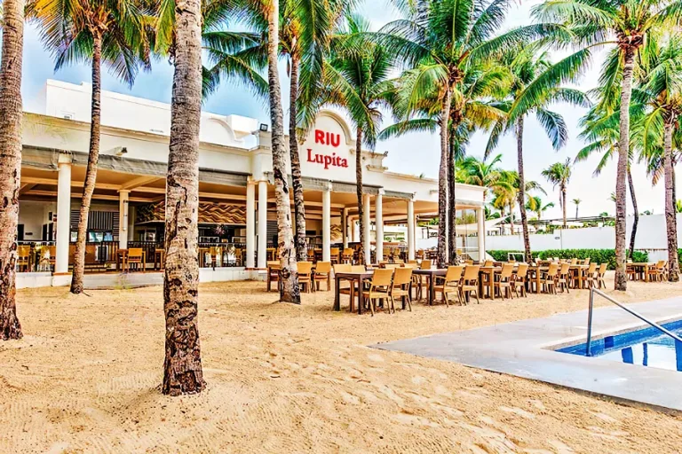 RIU LUPITA