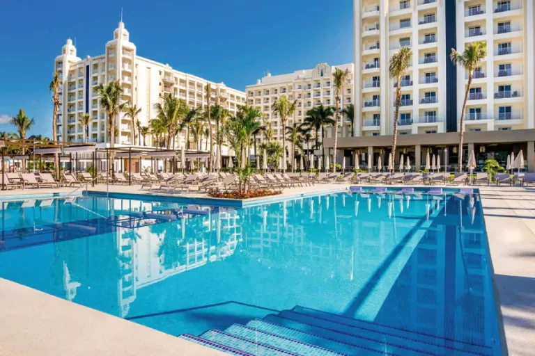 RIU VALLARTA