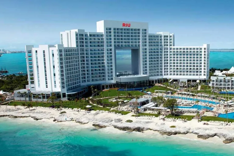 RIU PALACE PENINSULA